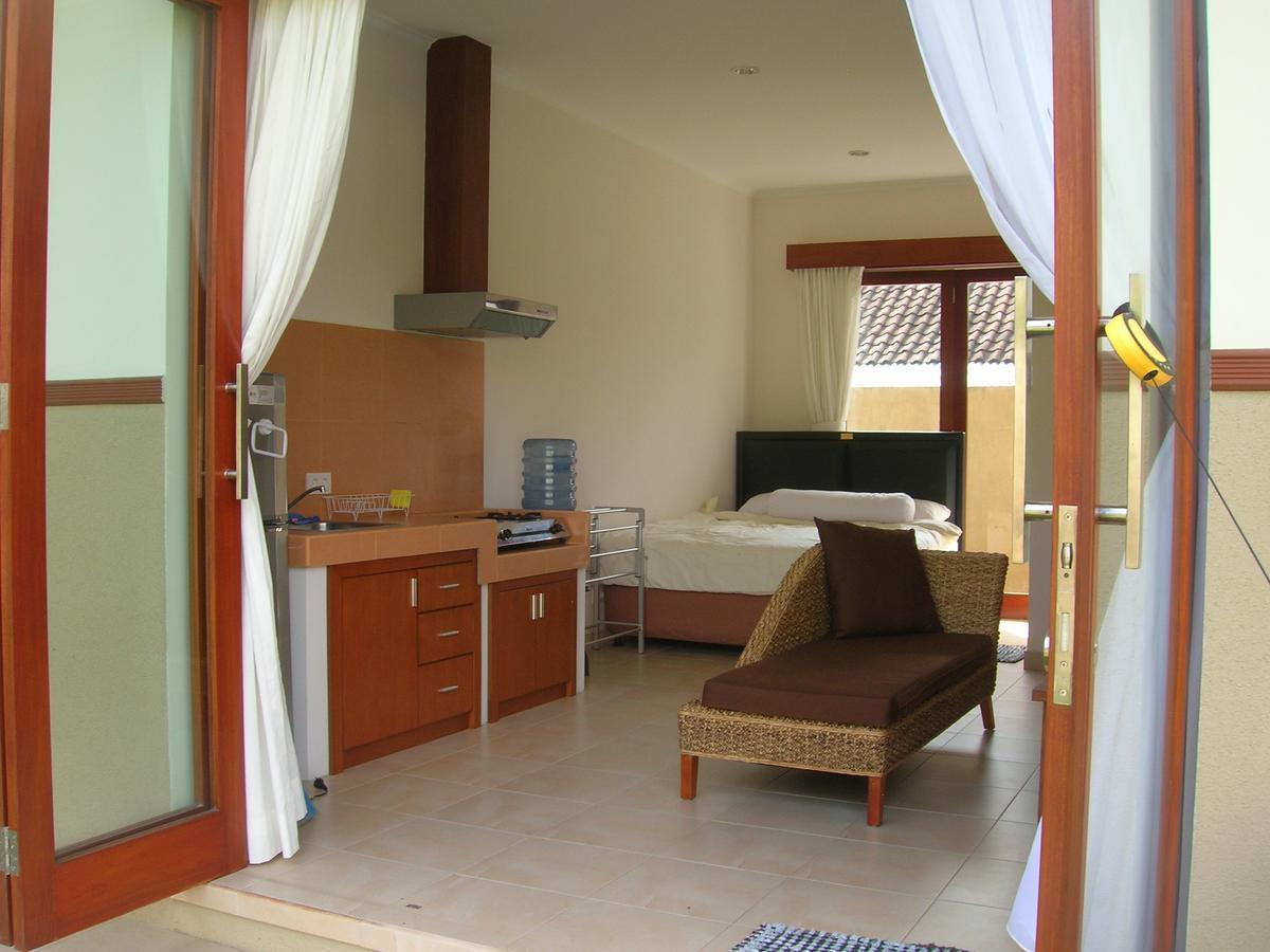 Fruits Apartemen *